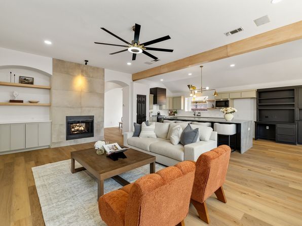 Front view of 10917 Spring Lake Rd