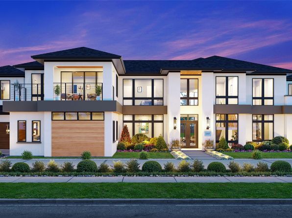 Exterior view of 1047 Courtland Dr